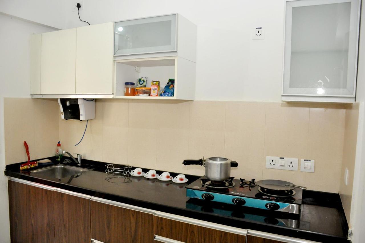 2Bhk Lake View Apartment ラバサ エクステリア 写真